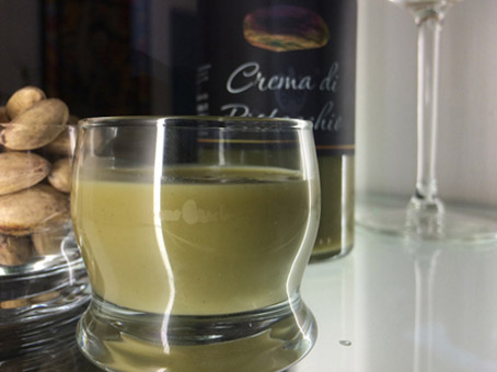 Arriva la crema liquore al pistacchio