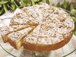 Sizilianische Mandel-Creme-Torte